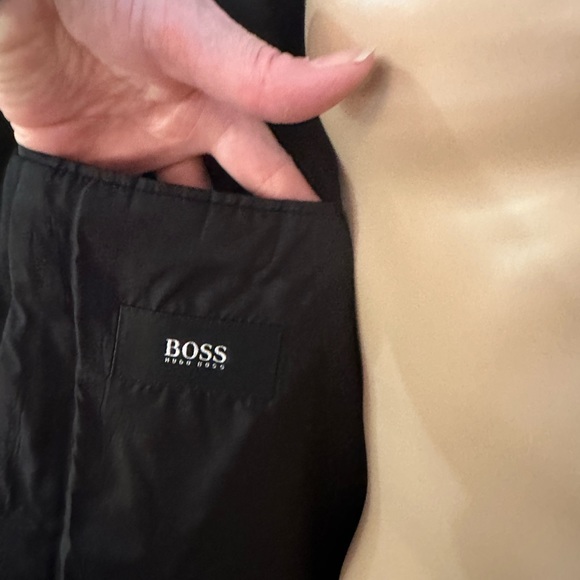 Hugo Boss Men's Black Suit Jacket | Made in the USA | See Measurements - Picture 12 of 12